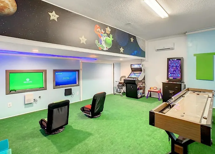 7 Bdr Family Themed Home With Mario Games Room And Free Pool Heat